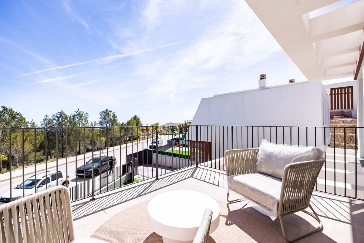 3 quarto Moradia para venda em Polop com piscina garagem - 638 700 € (Ref: 10143602)