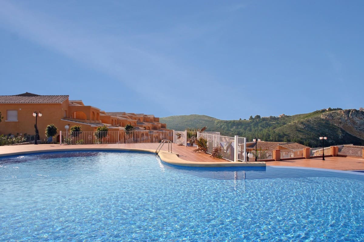 3 slaapkamer Appartement te koop in Cumbre del Sol met zwembad - € 612.000 (Ref: 10143658)