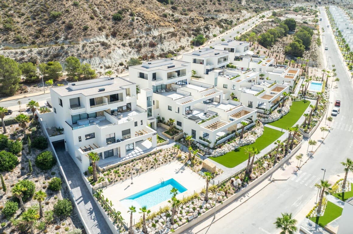 2 bedroom Apartment for sale in Monforte del Cid with pool garage - € 395,000 (Ref: 10143663)