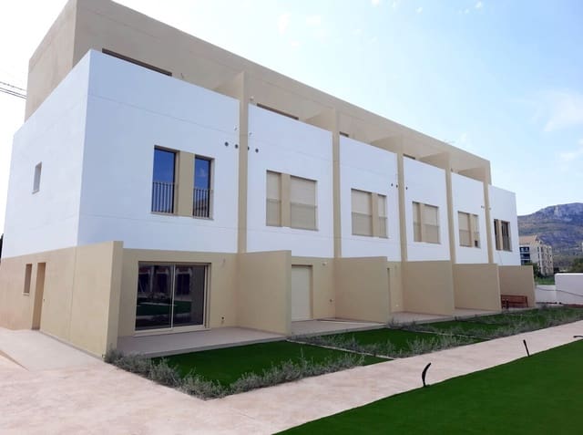 3 quarto Casa em Banda para venda em Dénia com piscina garagem - 410 000 € (Ref: 10143671)