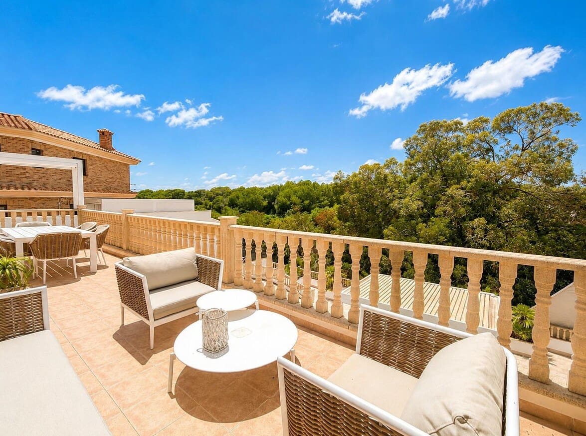 4 soverom Villa til salgs i Campoamor med svømmebasseng garasje - € 1 225 000 (Ref: 10143698)