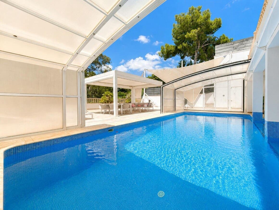 4 soverom Villa til salgs i Campoamor med svømmebasseng garasje - € 1 225 000 (Ref: 10143698)