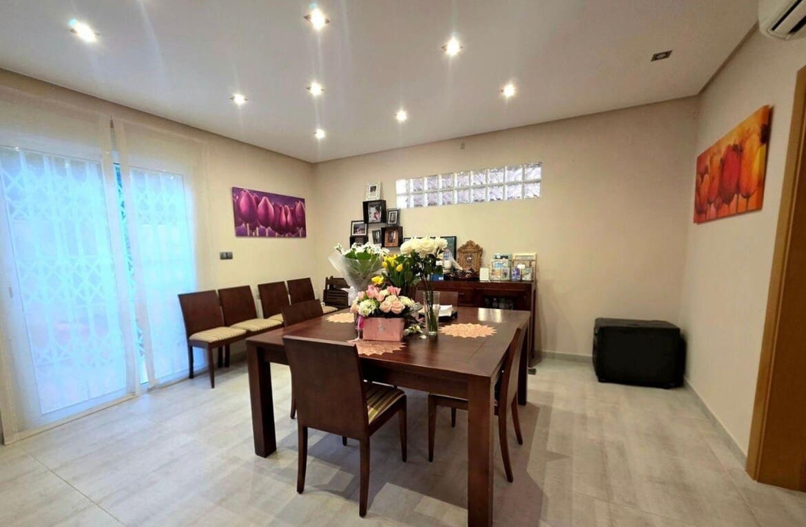 5 bedroom Villa for sale in Campoamor with pool garage - € 739,000 (Ref: 10143699)