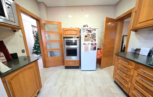 5 sypialnia Willa na sprzedaż w Dehesa de Campoamor, Orihuela z basenem garażem - 739 000 € (Ref: 10143699)