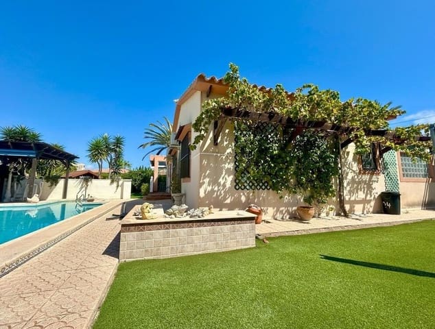 3 soveværelse Villa til salg i Cabo Roig, Orihuela med swimmingpool garage - € 698.000 (Ref: 10143701)