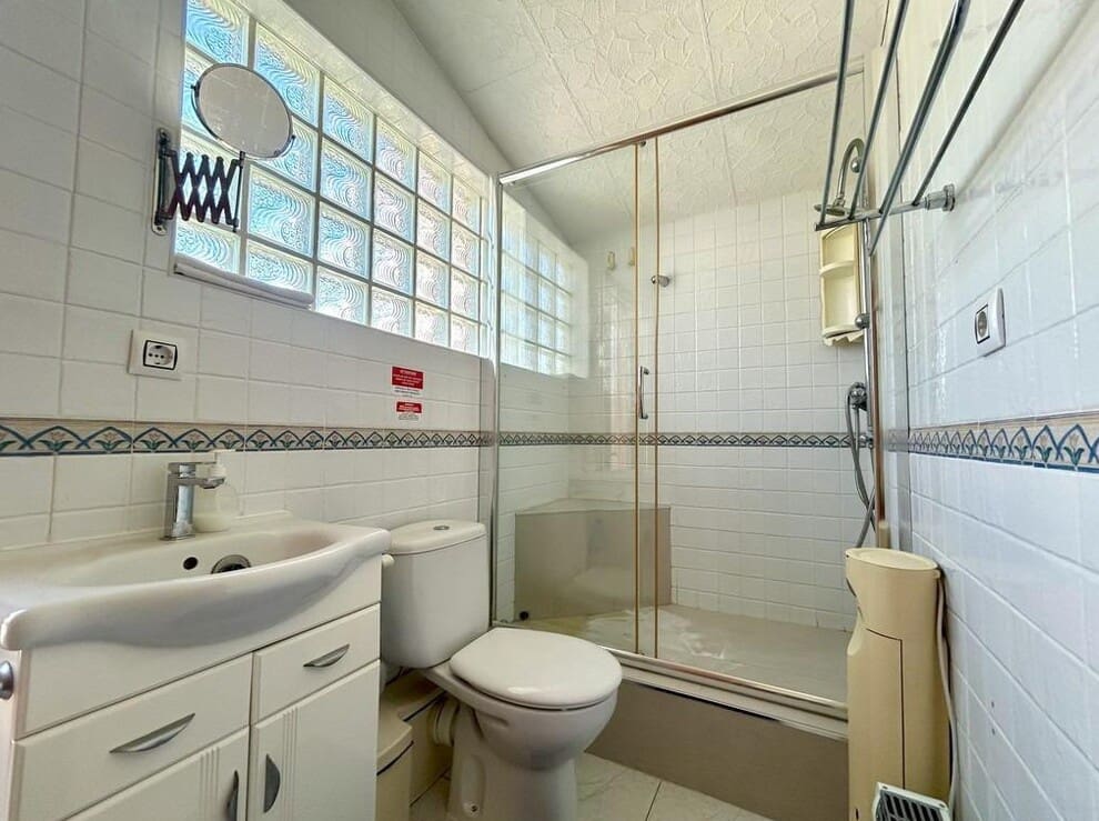3 soveværelse Villa til salg i Orihuela Costa med swimmingpool garage - € 698.000 (Ref: 10143701)