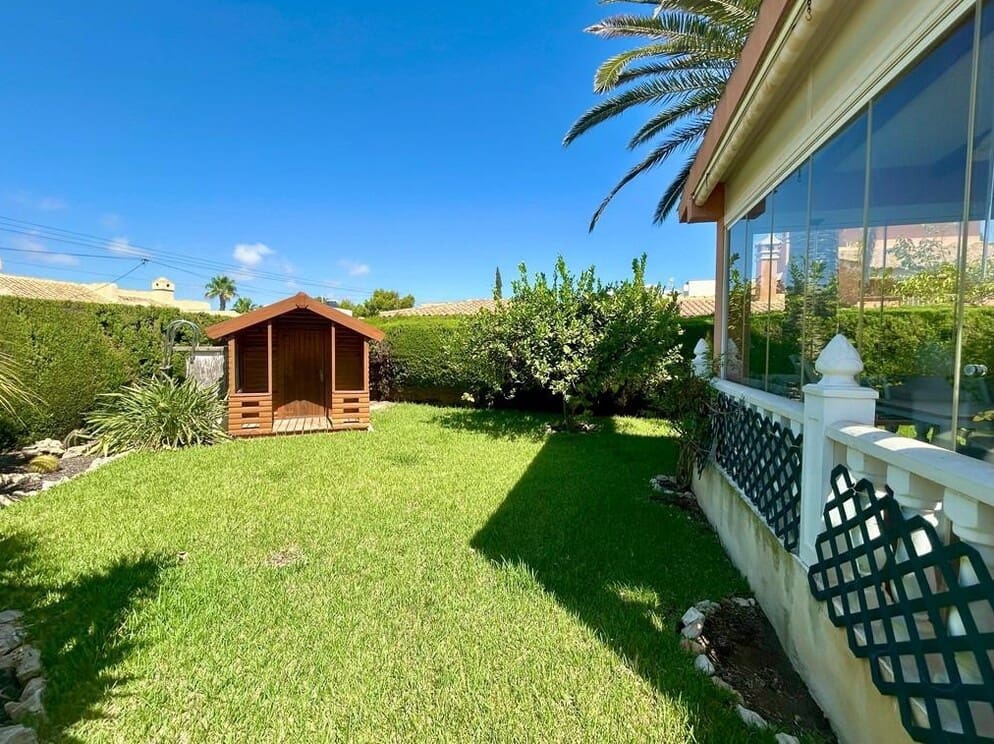 3 soveværelse Villa til salg i Orihuela Costa med swimmingpool garage - € 698.000 (Ref: 10143701)