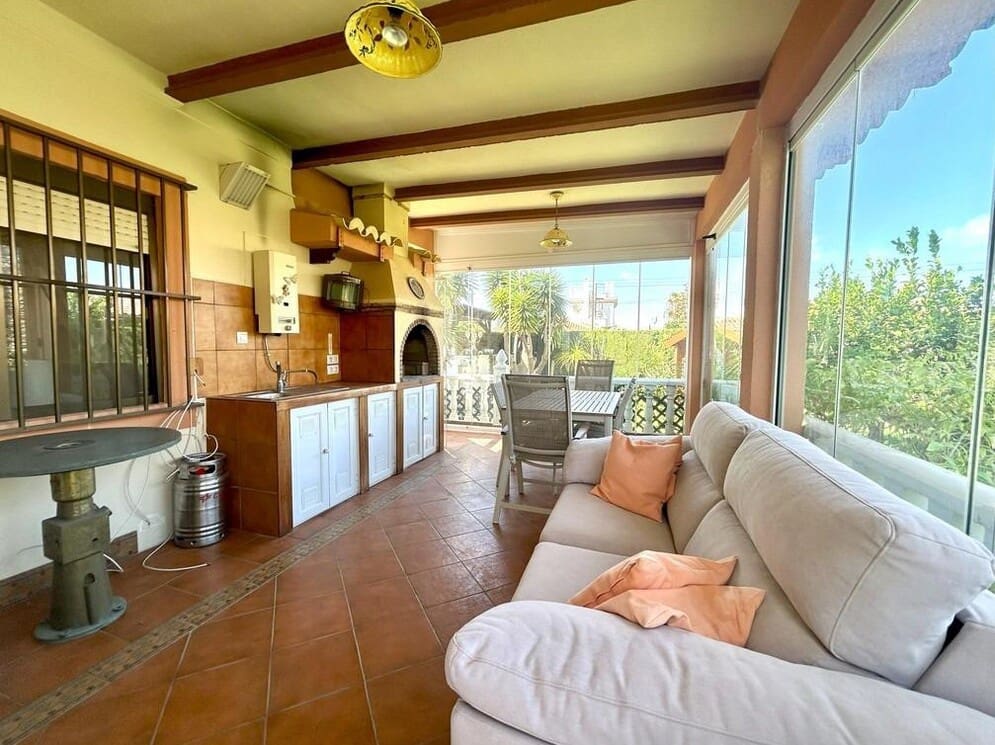 3 soveværelse Villa til salg i Orihuela Costa med swimmingpool garage - € 698.000 (Ref: 10143701)