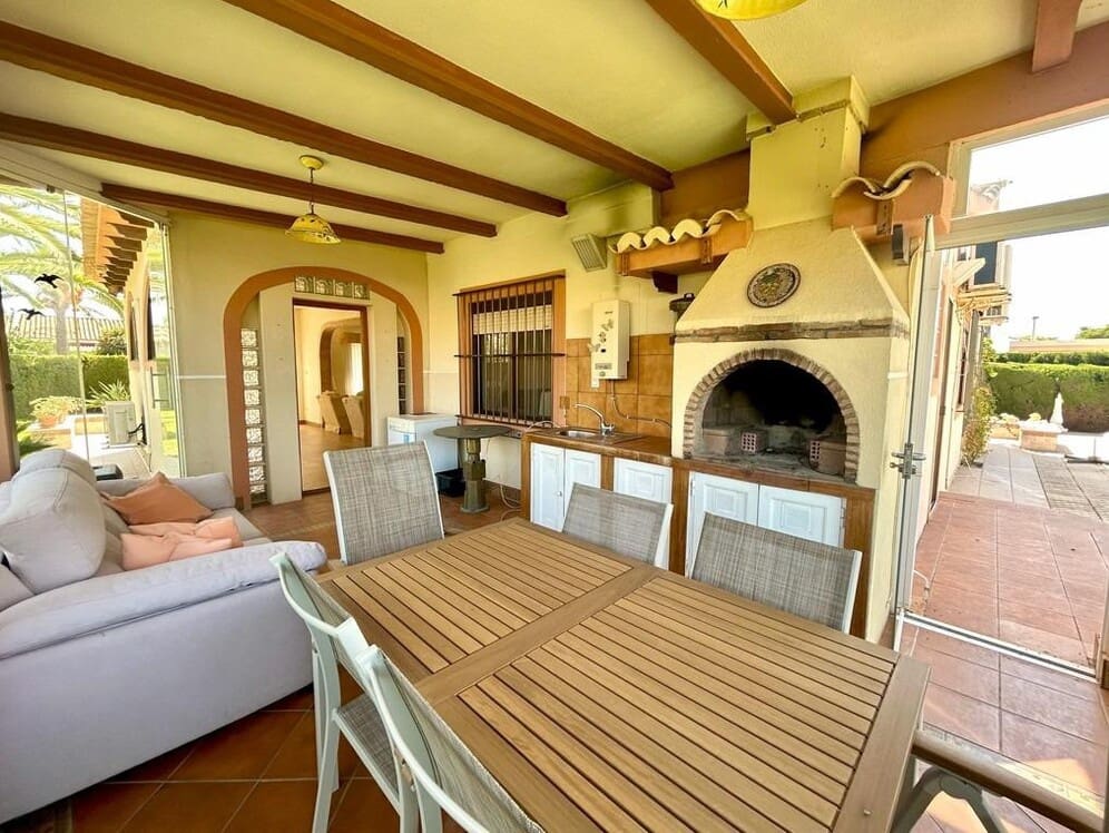 3 soveværelse Villa til salg i Orihuela Costa med swimmingpool garage - € 698.000 (Ref: 10143701)