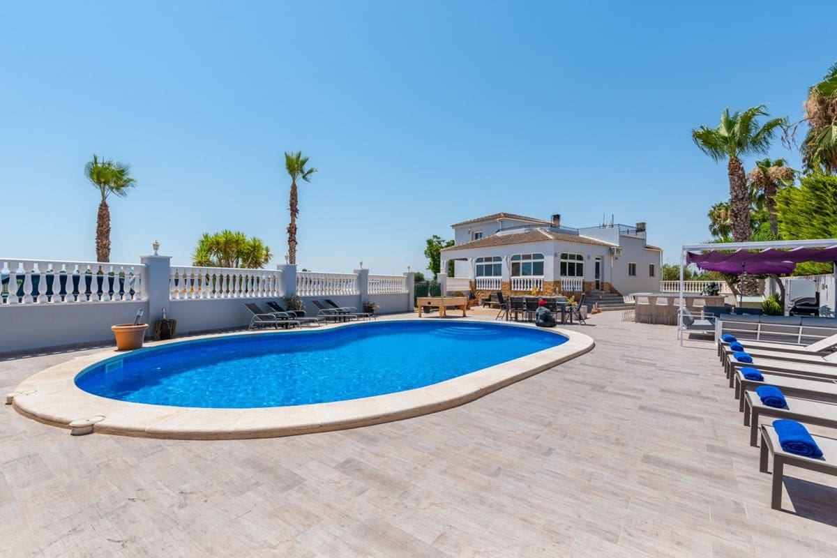 4 quarto Moradia para venda em Catral com piscina - 549 000 € (Ref: 10143707)