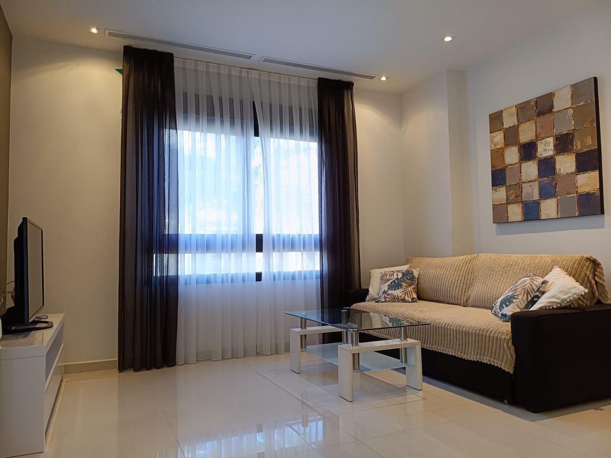 Apartamento de 2 habitaciones en Guardamar del Segura en venta con piscina garaje - 239.000 € (Ref: 10143711)