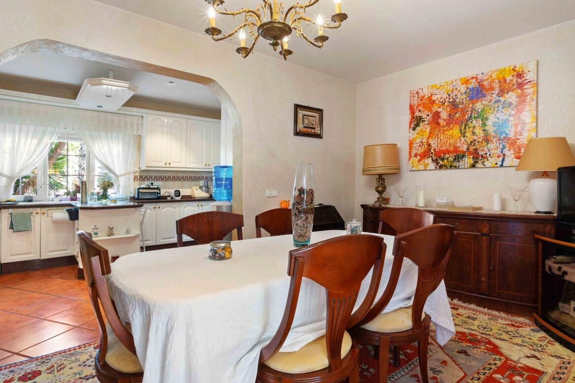 3 bedroom Villa for sale in Cabo Roig with pool garage - € 1,550,000 (Ref: 10143745)