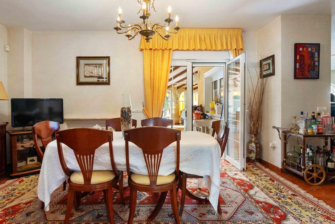 3 bedroom Villa for sale in Cabo Roig with pool garage - € 1,550,000 (Ref: 10143745)