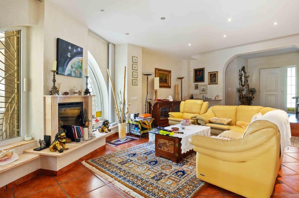 3 bedroom Villa for sale in Cabo Roig with pool garage - € 1,550,000 (Ref: 10143745)