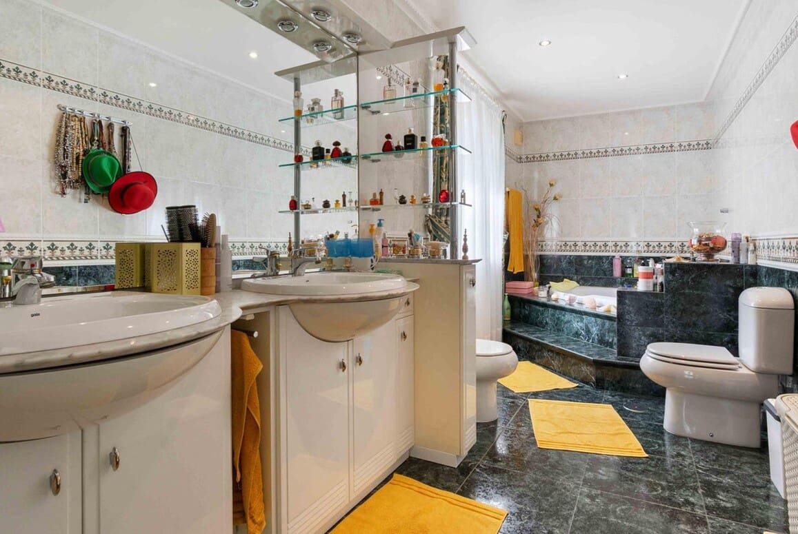 3 bedroom Villa for sale in Cabo Roig with pool garage - € 1,550,000 (Ref: 10143745)