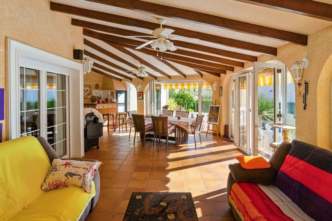 3 bedroom Villa for sale in Cabo Roig with pool garage - € 1,550,000 (Ref: 10143745)