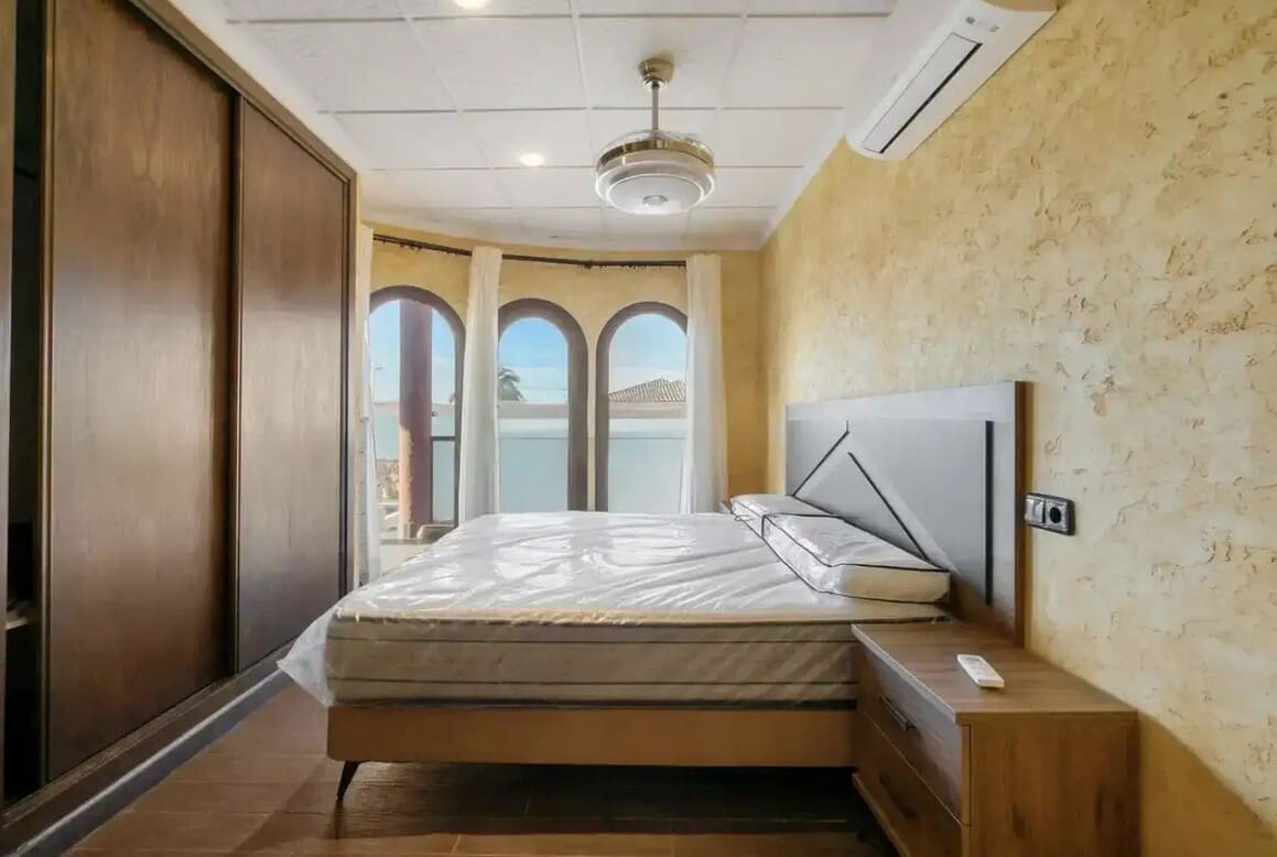 4 soverom Villa til salgs i La Zenia med svømmebasseng garasje - € 1 199 000 (Ref: 10143763)