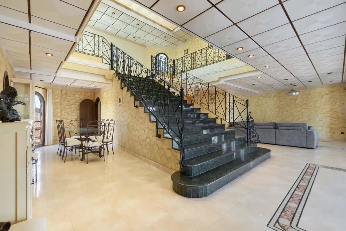 4 soverom Villa til salgs i La Zenia med svømmebasseng garasje - € 1 199 000 (Ref: 10143763)