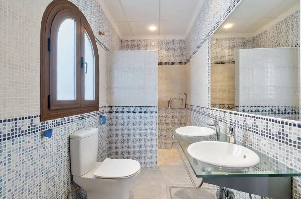 4 soverom Villa til salgs i La Zenia med svømmebasseng garasje - € 1 199 000 (Ref: 10143763)