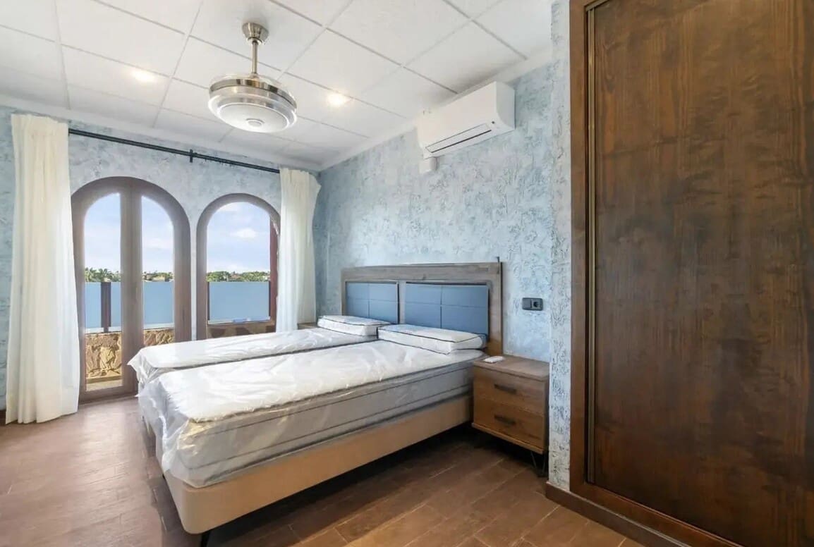 4 soverom Villa til salgs i La Zenia med svømmebasseng garasje - € 1 199 000 (Ref: 10143763)