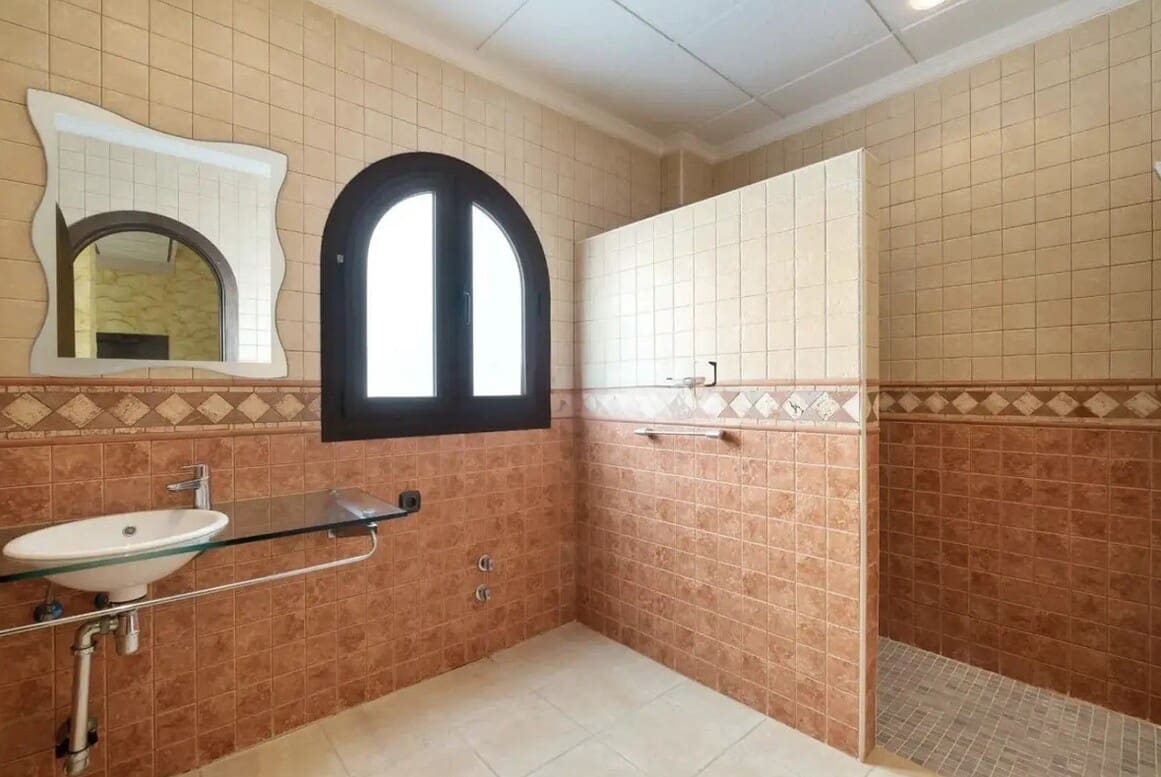 4 soverom Villa til salgs i La Zenia med svømmebasseng garasje - € 1 199 000 (Ref: 10143763)