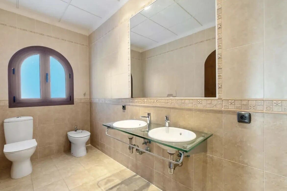 4 soverom Villa til salgs i La Zenia med svømmebasseng garasje - € 1 199 000 (Ref: 10143763)