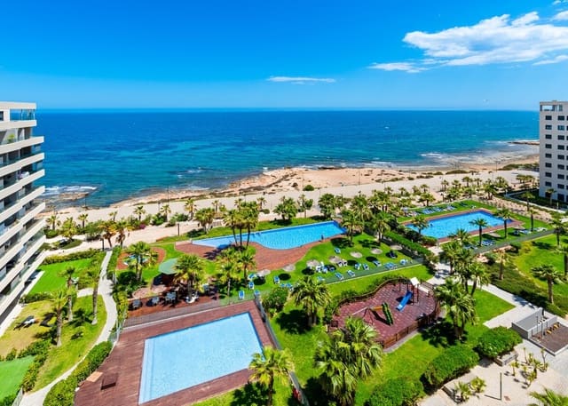 2 soveværelse Lejlighed til salg i Punta Prima, Orihuela med swimmingpool garage - € 595.000 (Ref: 10143764)