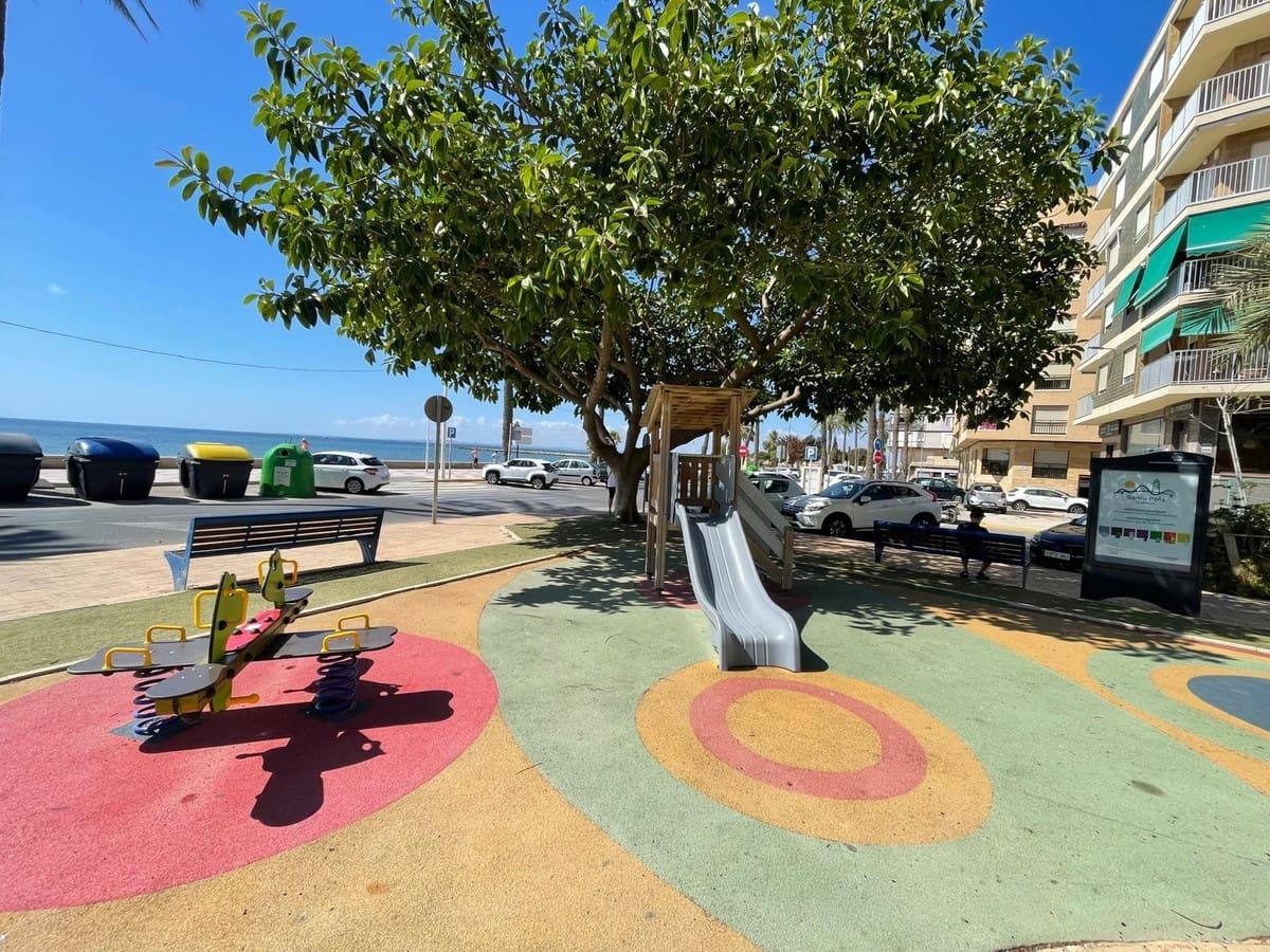 3 soverom Leilighet til salgs i Santa Pola med garasje - € 379 000 (Ref: 10143766)