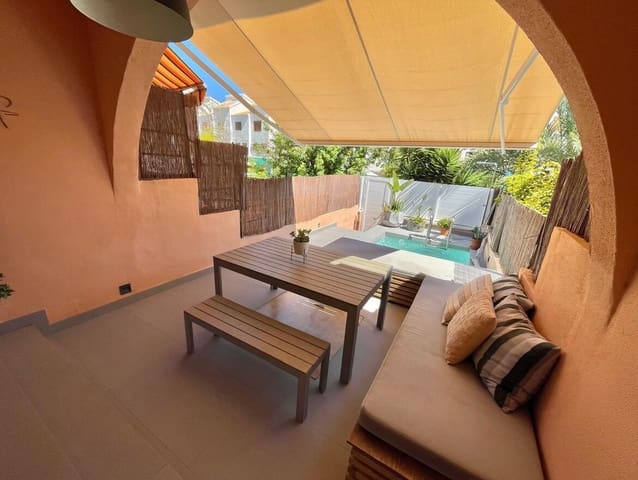 2 soveværelse Byhus til salg i Santa Pola med swimmingpool garage - € 450.000 (Ref: 10143767)