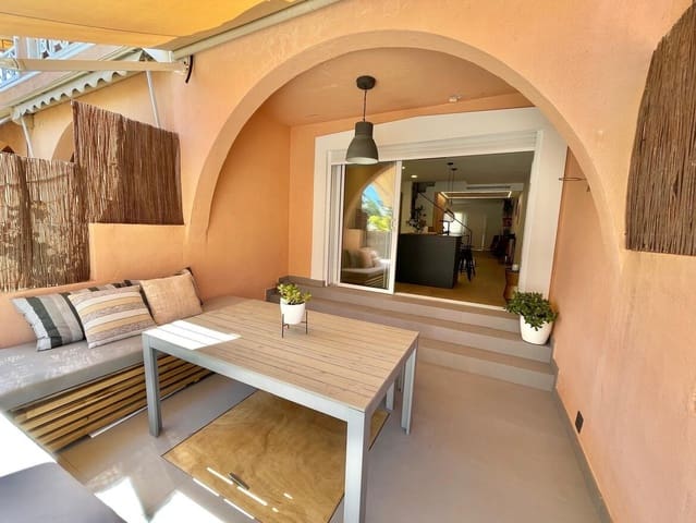 2 soveværelse Byhus til salg i Santa Pola med swimmingpool garage - € 450.000 (Ref: 10143767)
