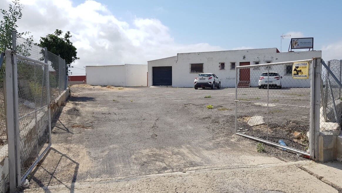 2 bedroom Finca/Country House for sale in Los Montesinos with garage - € 380,000 (Ref: 10143769)