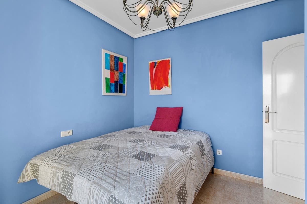 3 soveværelse Byhus til salg i Rojales med swimmingpool - € 269.000 (Ref: 10143773)
