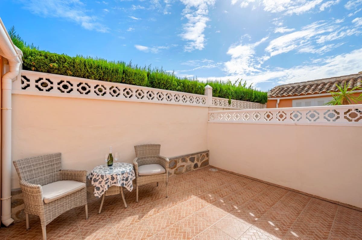 3 soveværelse Byhus til salg i Rojales med swimmingpool - € 269.000 (Ref: 10143773)