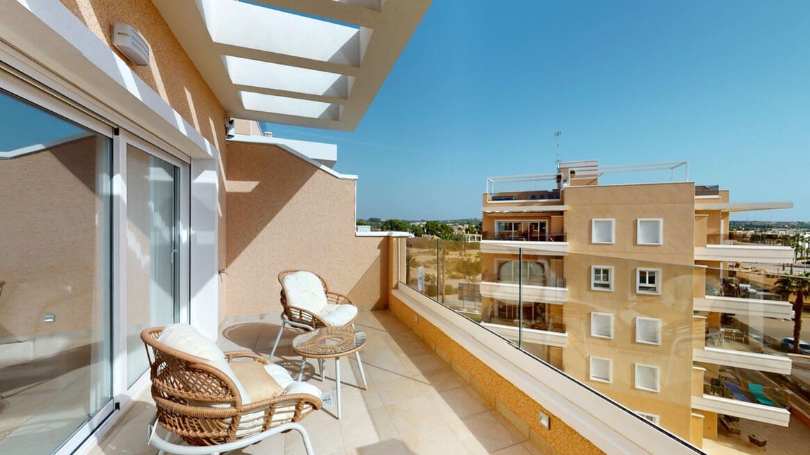 3 bedroom Apartment for sale in Pilar de la Horadada with pool garage - € 299,900 (Ref: 10143807)