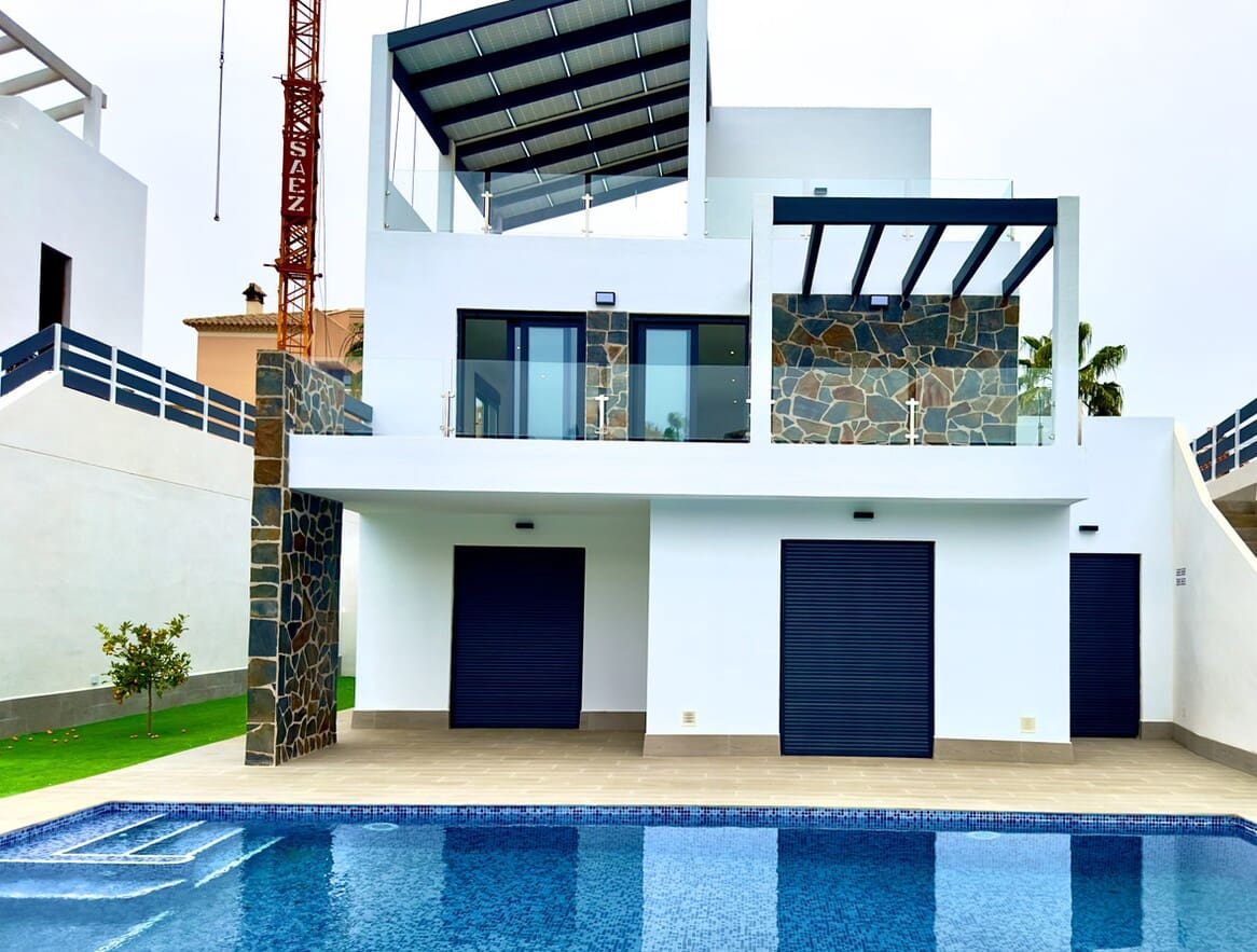 3 bedroom Villa for sale in La Marquesa with pool garage - € 852,000 (Ref: 10143823)