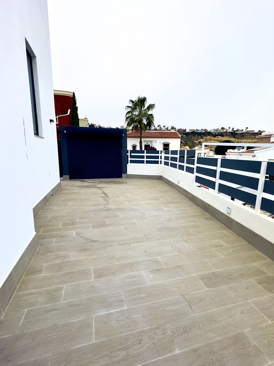 4 sypialnia Willa na sprzedaż w La Marquesa z basenem garażem - 834 000 € (Ref: 10143824)