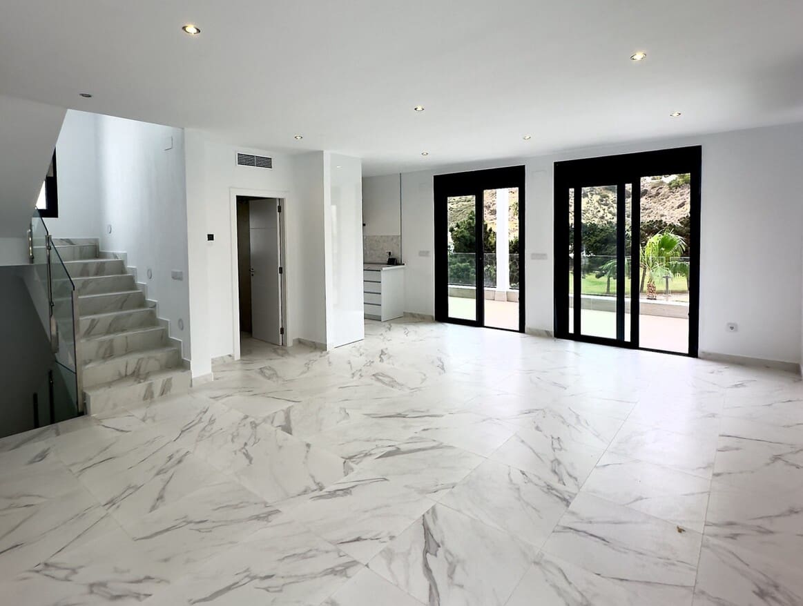 4 sypialnia Willa na sprzedaż w La Marquesa z basenem garażem - 834 000 € (Ref: 10143824)