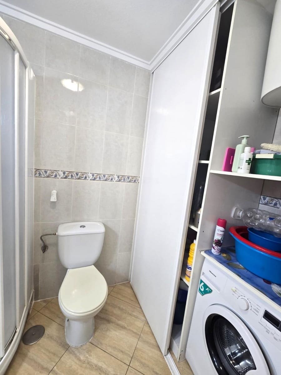 2 soveværelse Lejlighed til salg i Torrevieja med garage - € 180.000 (Ref: 10143827)