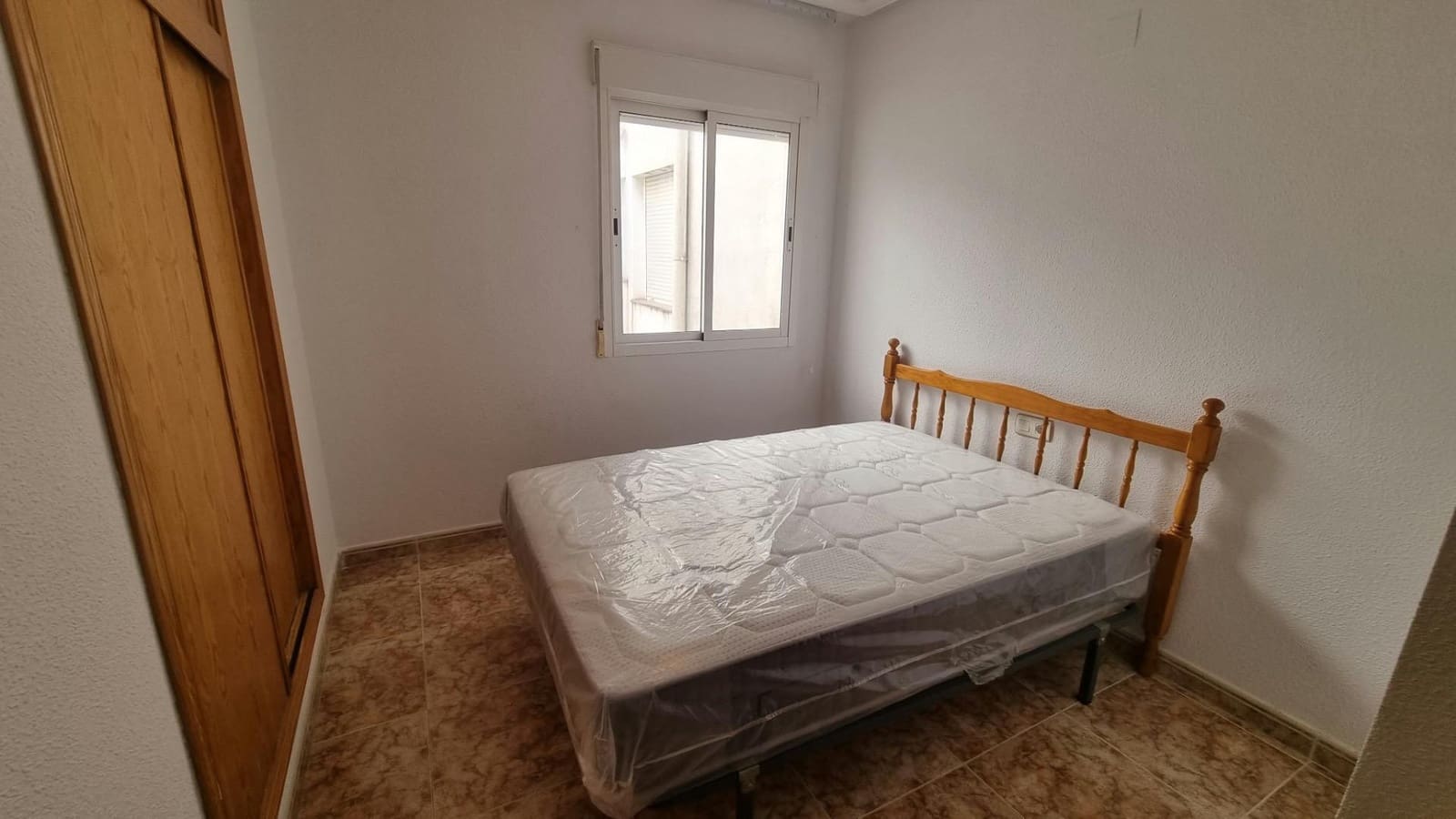 2 slaapkamer Penthouse te koop in Torrevieja met zwembad - € 173.000 (Ref: 10143829)