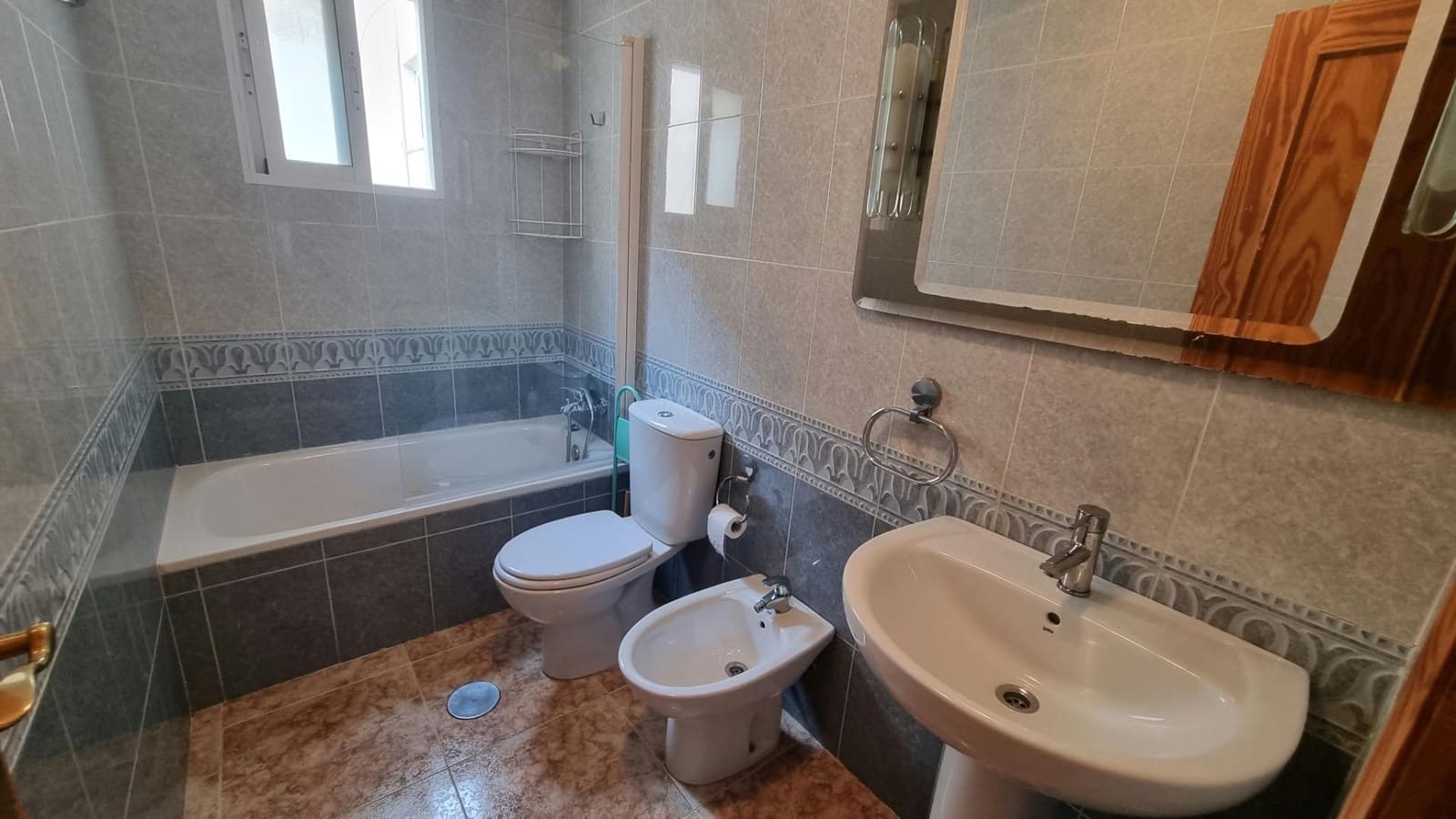 2 slaapkamer Penthouse te koop in Torrevieja met zwembad - € 173.000 (Ref: 10143829)