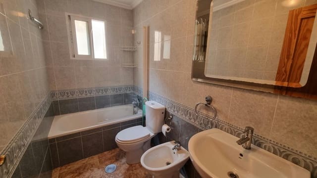 2 chambre Penthouse à vendre à El Molino, Torrevieja avec piscine - 173 000 € (Ref: 10143829)