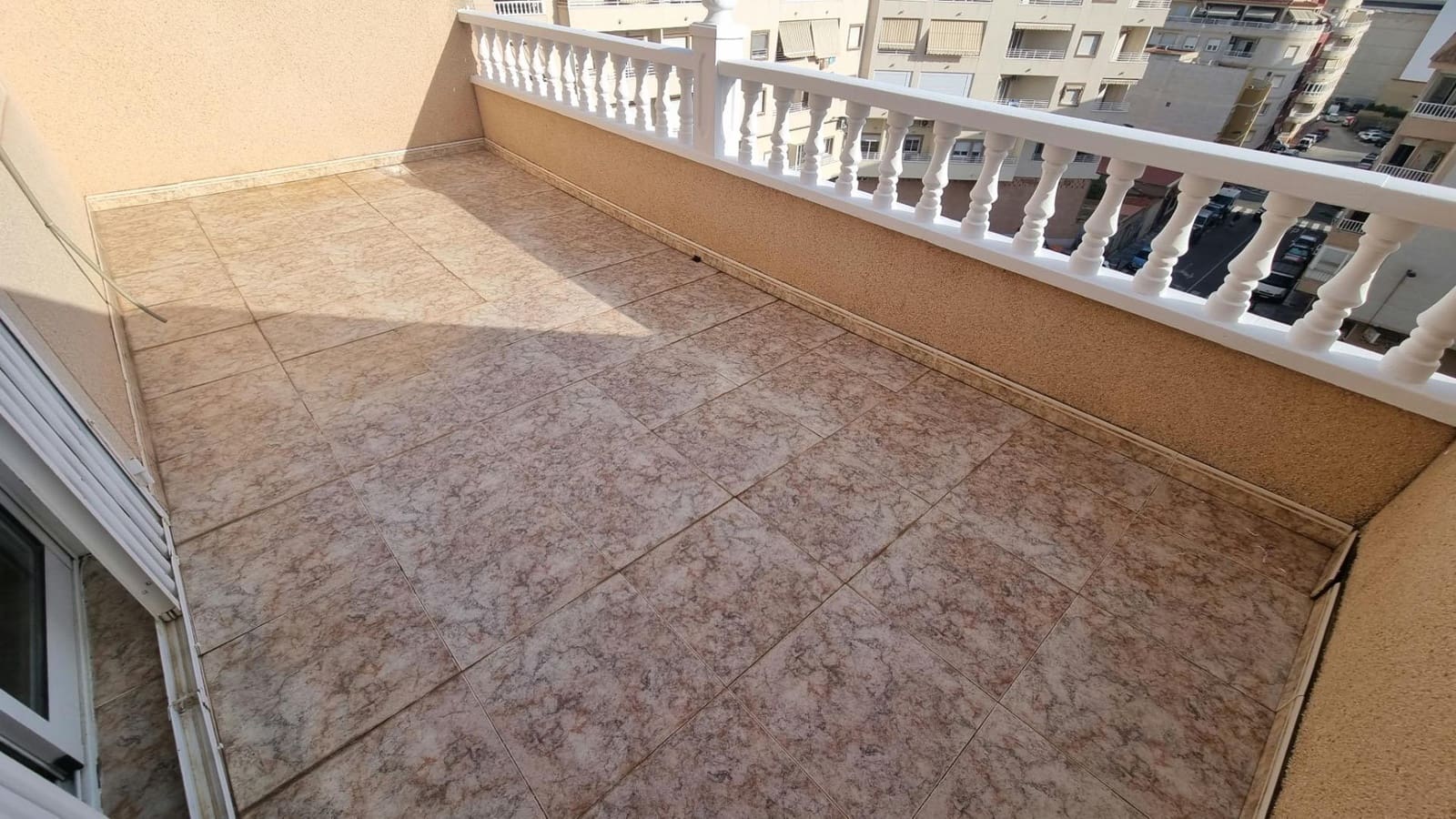2 slaapkamer Penthouse te koop in Torrevieja met zwembad - € 173.000 (Ref: 10143829)