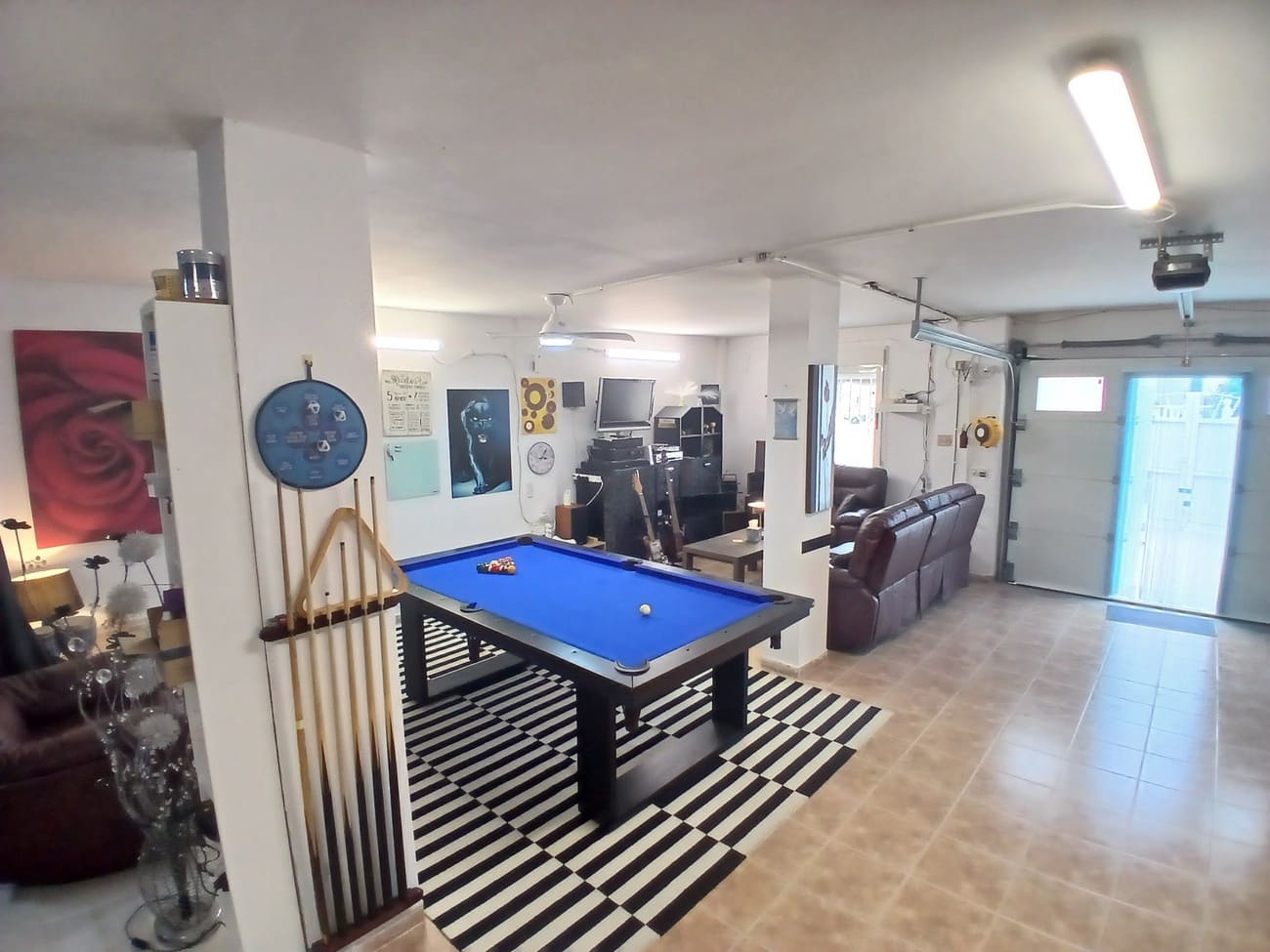 3 bedroom Villa for sale in Villamartin with pool garage - € 299,950 (Ref: 10143832)