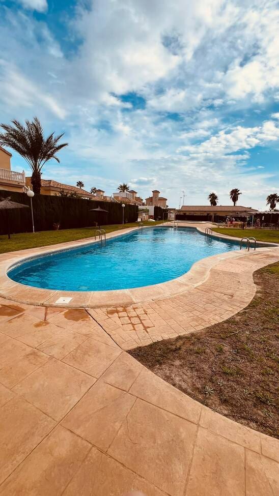 3 bedroom Villa for sale in Villamartin with pool garage - € 299,950 (Ref: 10143832)