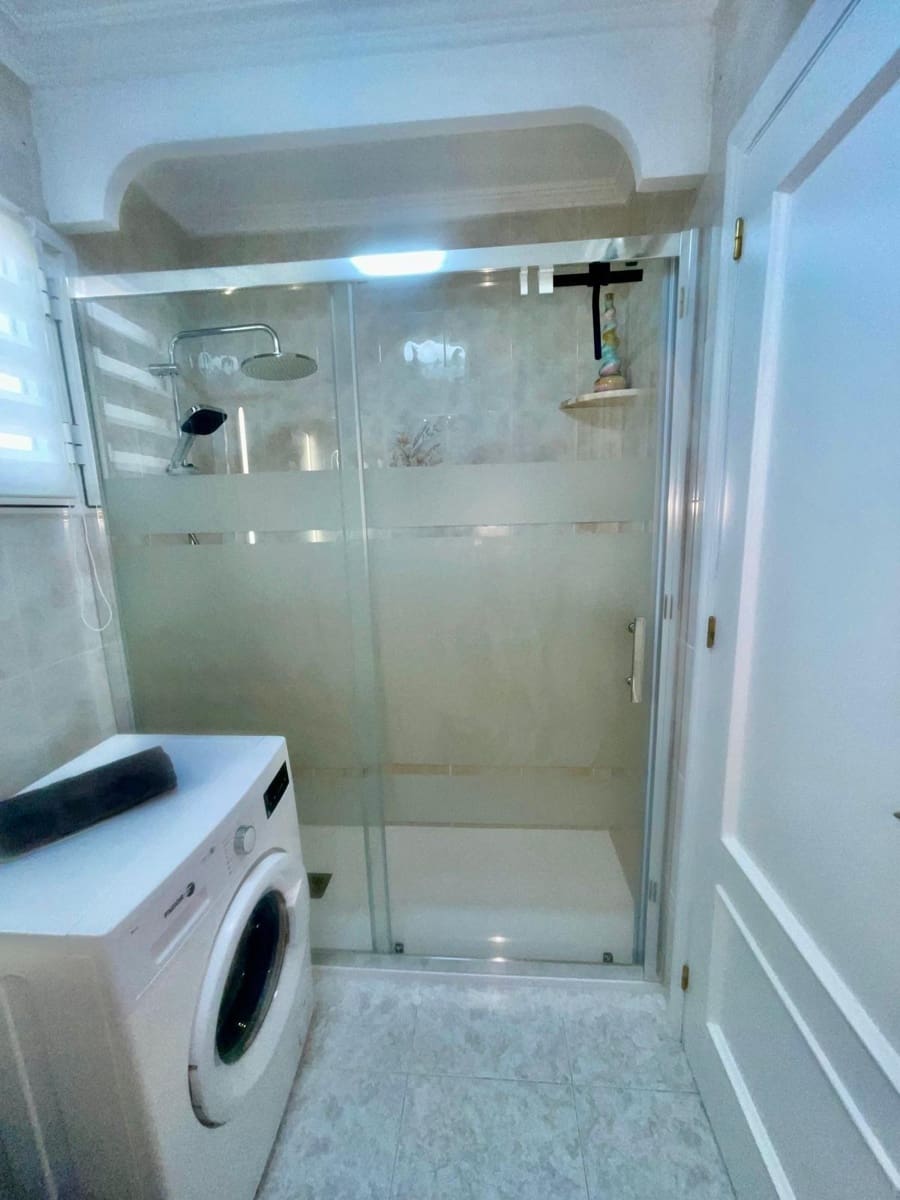 2 soverom Leilighet til salgs i Torrevieja - € 190 000 (Ref: 10143846)