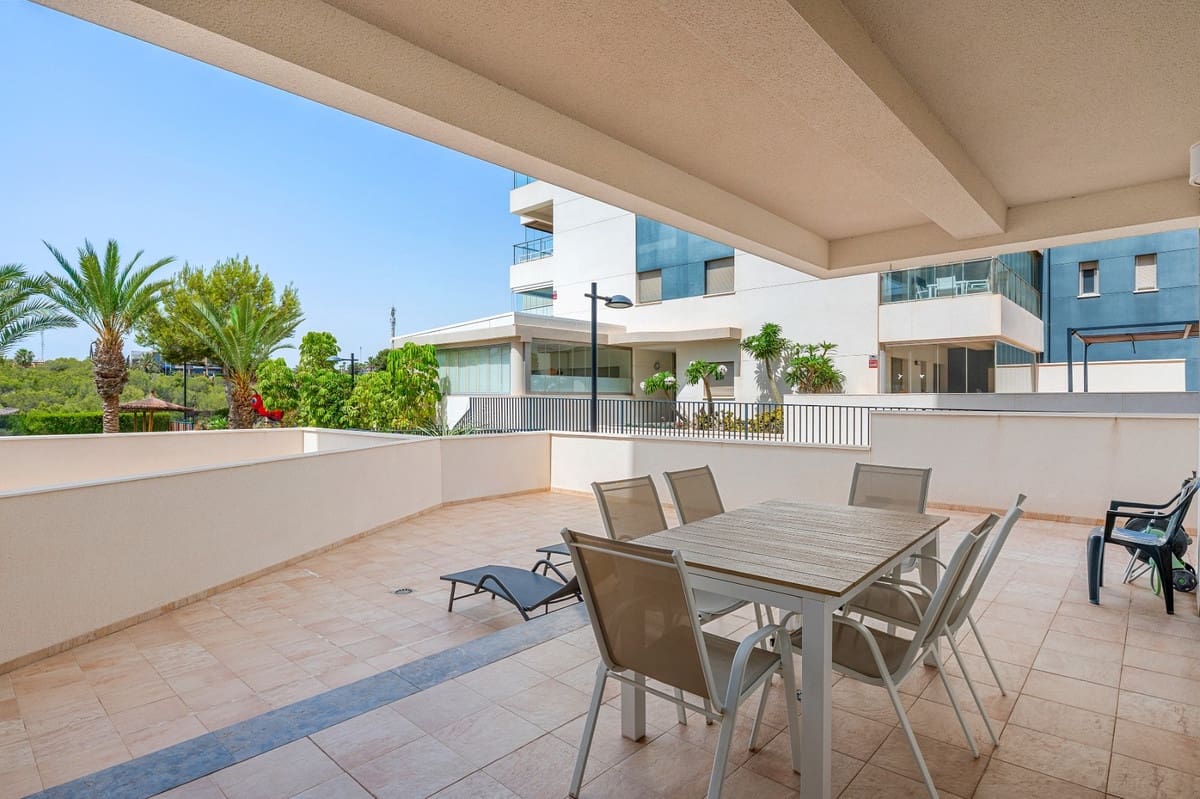 Apartamento de 3 habitaciones en Orihuela en venta con piscina garaje - 329.000 € (Ref: 10143880)