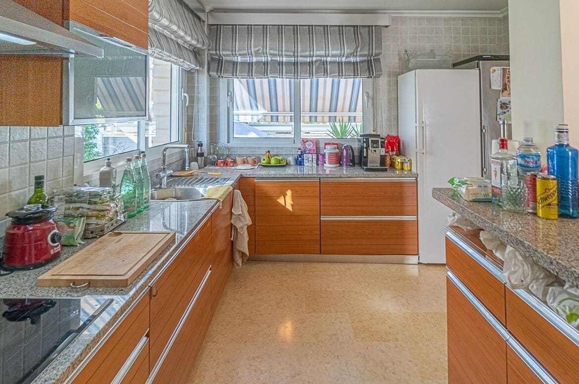 5 makuuhuone Huvila myytävänä paikassa Torrevieja mukana uima-altaan - 1 090 000 € (Ref: 10143887)