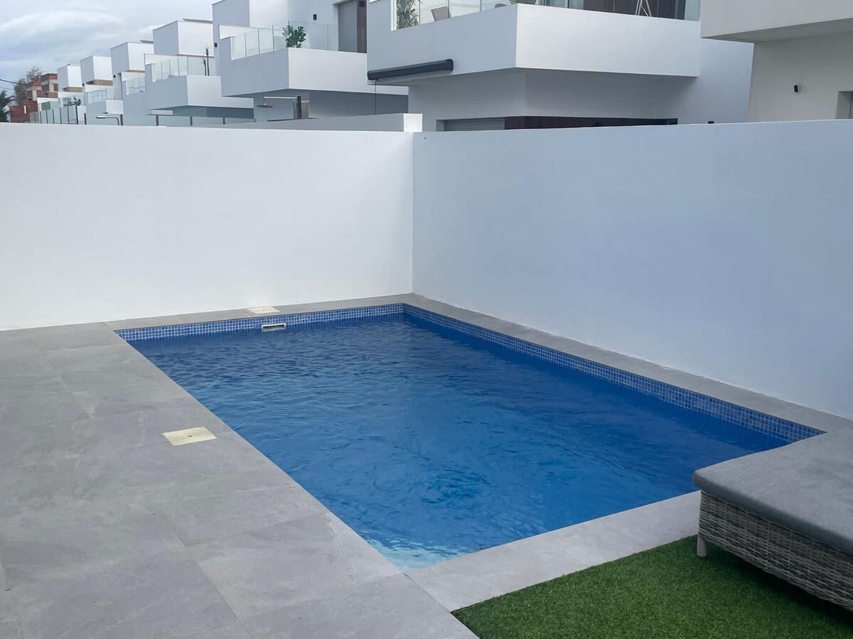 3 bedroom Villa for sale in San Fulgencio with pool garage - € 365,000 (Ref: 10144029)