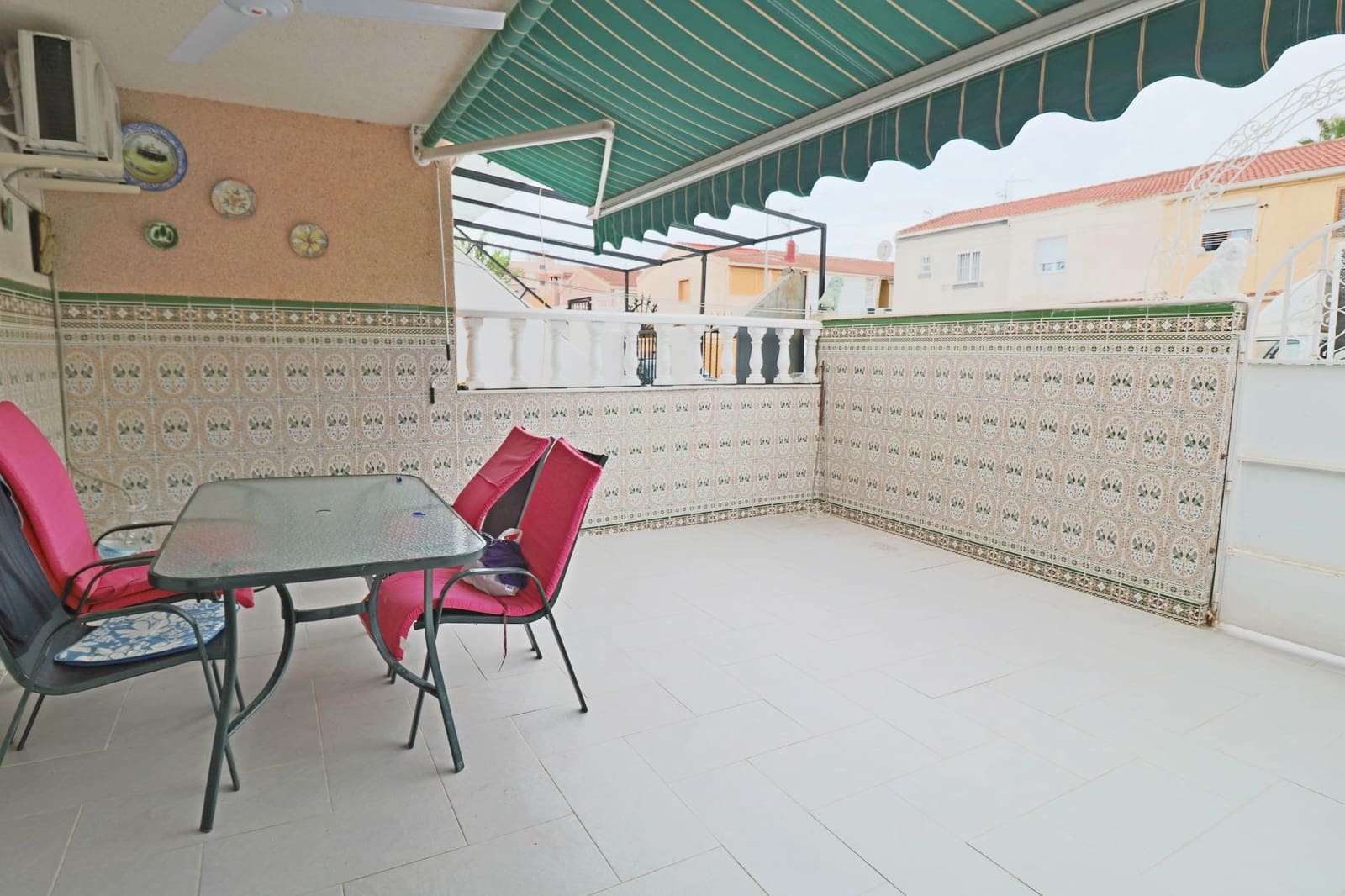 3 chambre Maison de Ville à vendre à Torrevieja - 239 000 € (Ref: 10144036)