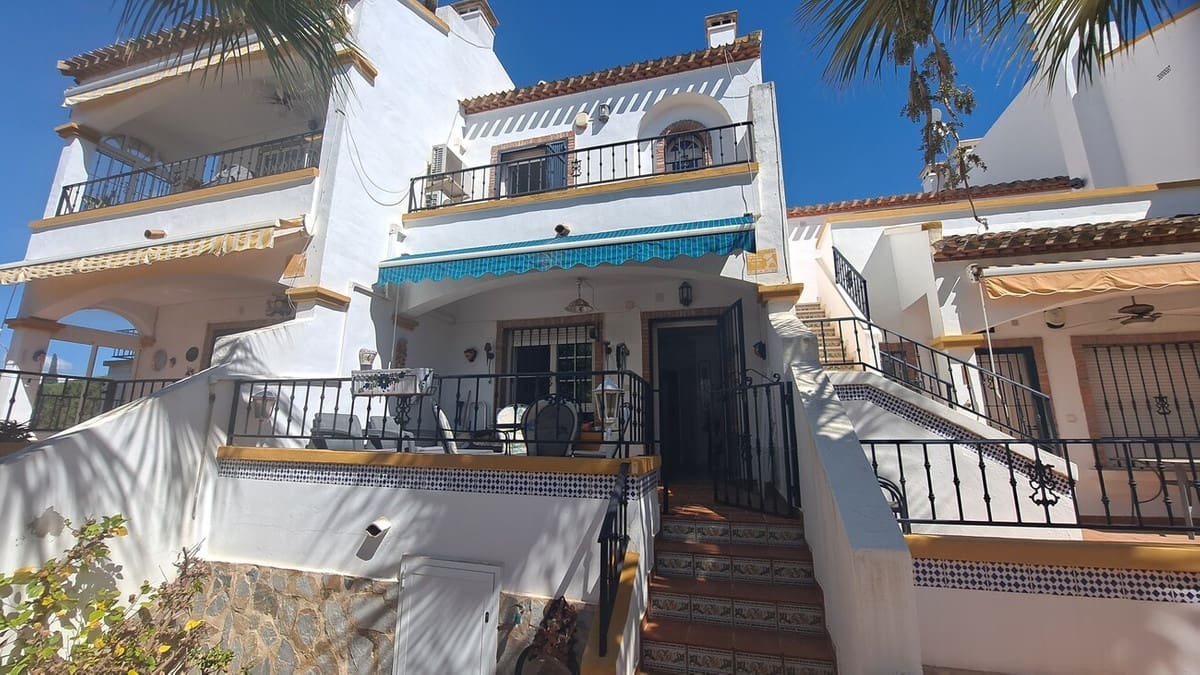 2 slaapkamer Huis te koop in Orihuela met zwembad - € 249.995 (Ref: 10144040)